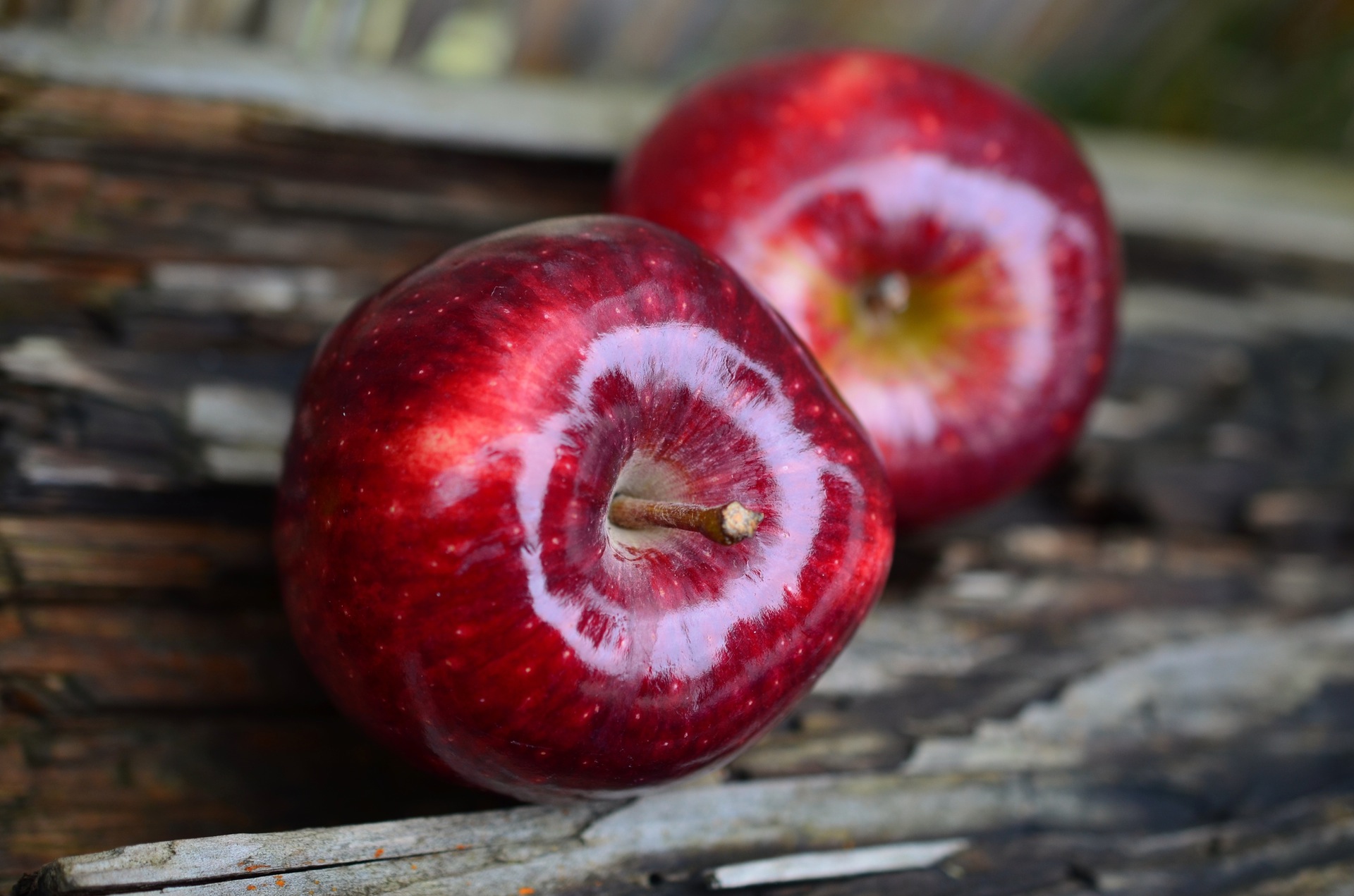 apple-red-apple-fruit-red-38240
